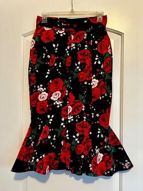 Deadly Dames Vintage Rose Mermaid Pencil Skirt